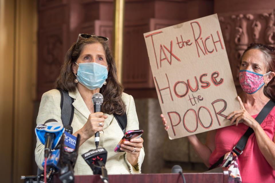 NEW YORK, NEW YORK - SEPTEMBER 09: New York City Council Member Helen Rosenthal speaks at a press conference in support of the homeless men living at the Lucerne hotel, now evicted from the Upper West Side by mayor Bill DeBlasio on September 09, 2020 in New York City. In order to reduce crowding in city homeless shelters during the coronavirus pandemic, residents have been temporarily relocated to private hotels around the city. (Photo by Steven Ferdman/Getty Images)