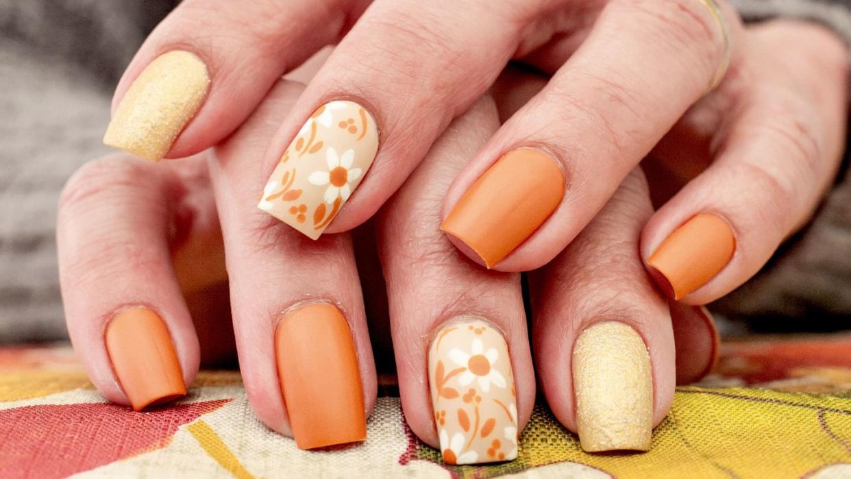 thanksgiving nails fall florals design