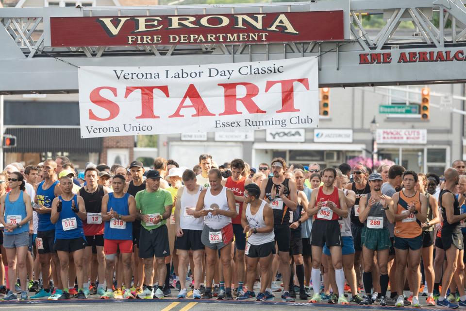 The starting line of the 2022 Verona Labor Day Classic 5K race.