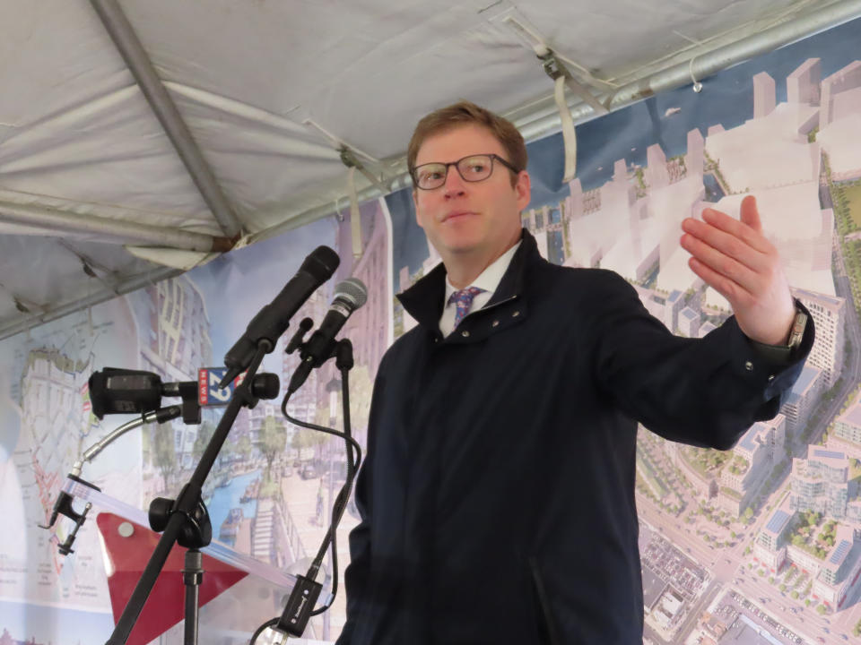 Michael Pestronk of the Philadelphia development company Post Brothers speaks at a news conference Monday, Nov. 21, 2022, in Atlantic City, N.J., to announce his company is pursuing a joint venture with fellow Philadelphia developer Bart Blatstein's Tower Investments to build a $3 billion housing, retail and office community at the former Bader Field airport site. The proposal is just the latest in a series of plans for the site, and any development must be approved by the state of New Jersey. (AP Photo/Wayne Parry)