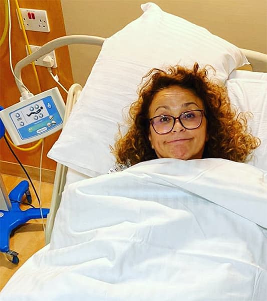 nadia-sawalha-hospital-bed