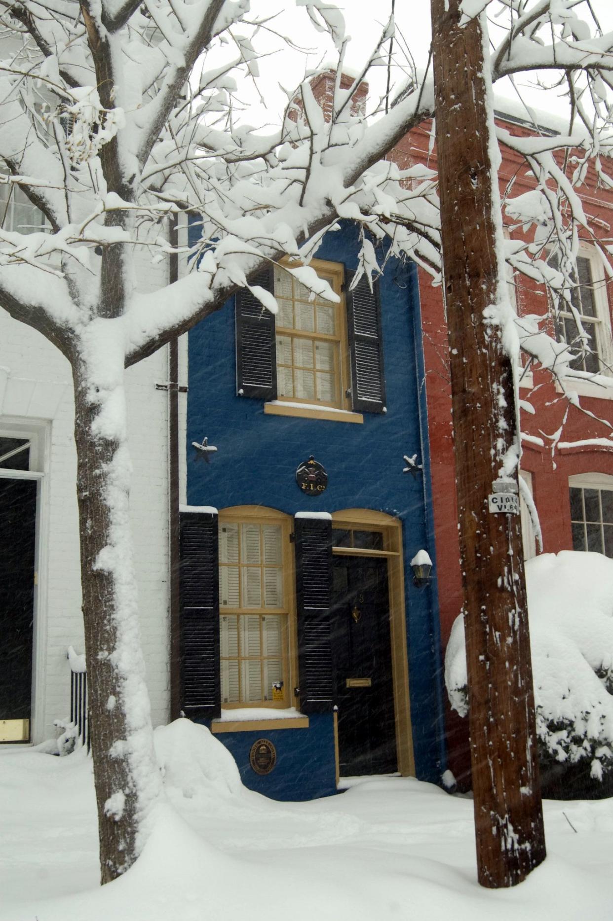 Virginia | The Hollensbury Spite House