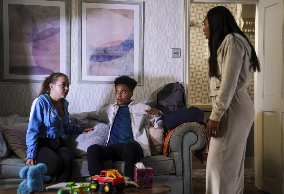 EastEnders,10-10-2022,6570,Amy Mitchell (ABBIE BURKE);Denzel (JADEN LADEGA);Chelsea Fox (ZARAAH ABRAHAMS),****EMBARGOED TILL TUESDAY 4TH OCTOBER 2022***, BBC, Jack Barnes/Kieron McCarron