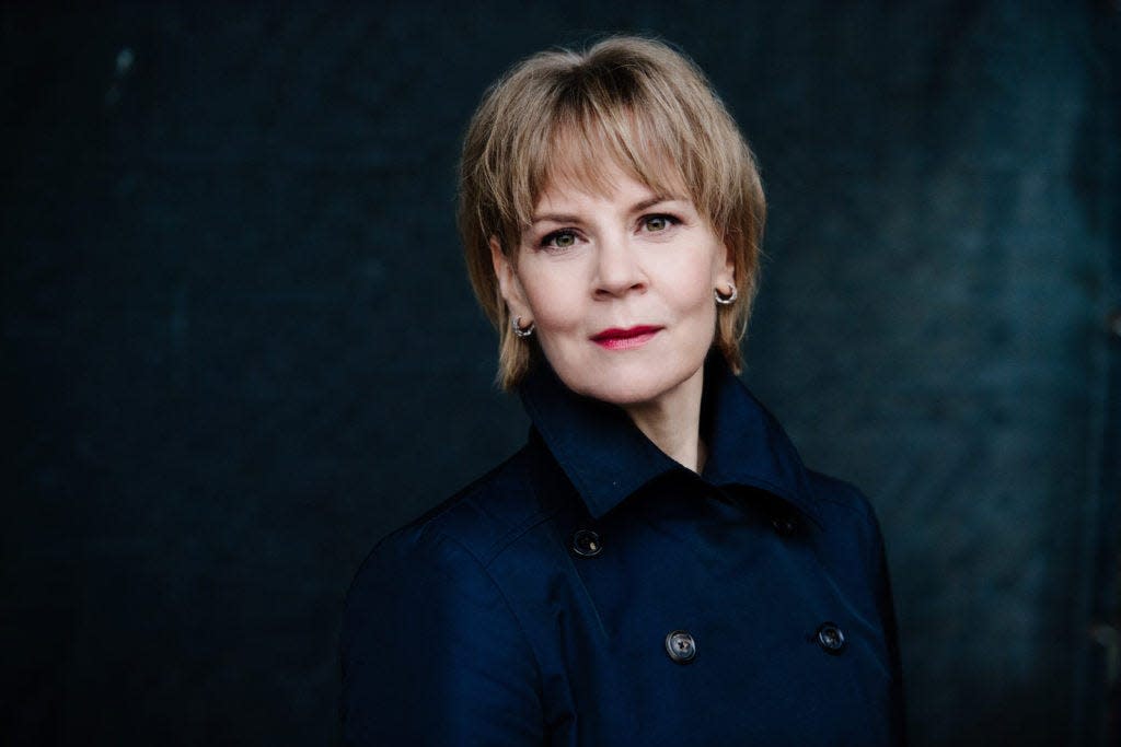 Finnish conductor Susanna Mälkki will conduct the Cleveland Orchestra with Beethoven's Symphony No. 9 "Choral" Saturday in the opening concert of the Blossom Music Festival in Cuyahoga Falls.