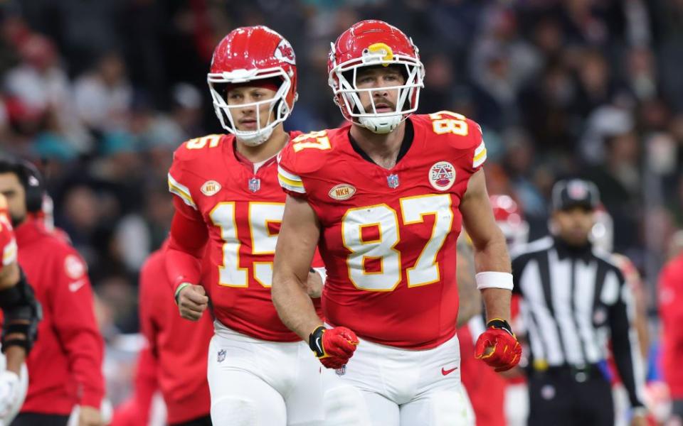 frankfurt am main, germany november 5 patrick mahomes of kansas city chiefs l and teammate travis kelce look on during the nfl match between miami dolphins and kansas city chiefs at deutsche bank park on november 5, 2023 in frankfurt am main, germany photo by ralf ibing firo sportphotogetty images