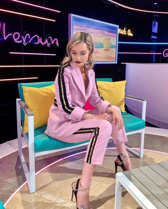 laura-whitmore-suit