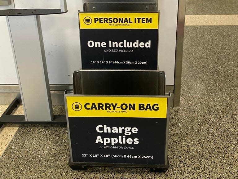 Spirit Airlines bag size checker