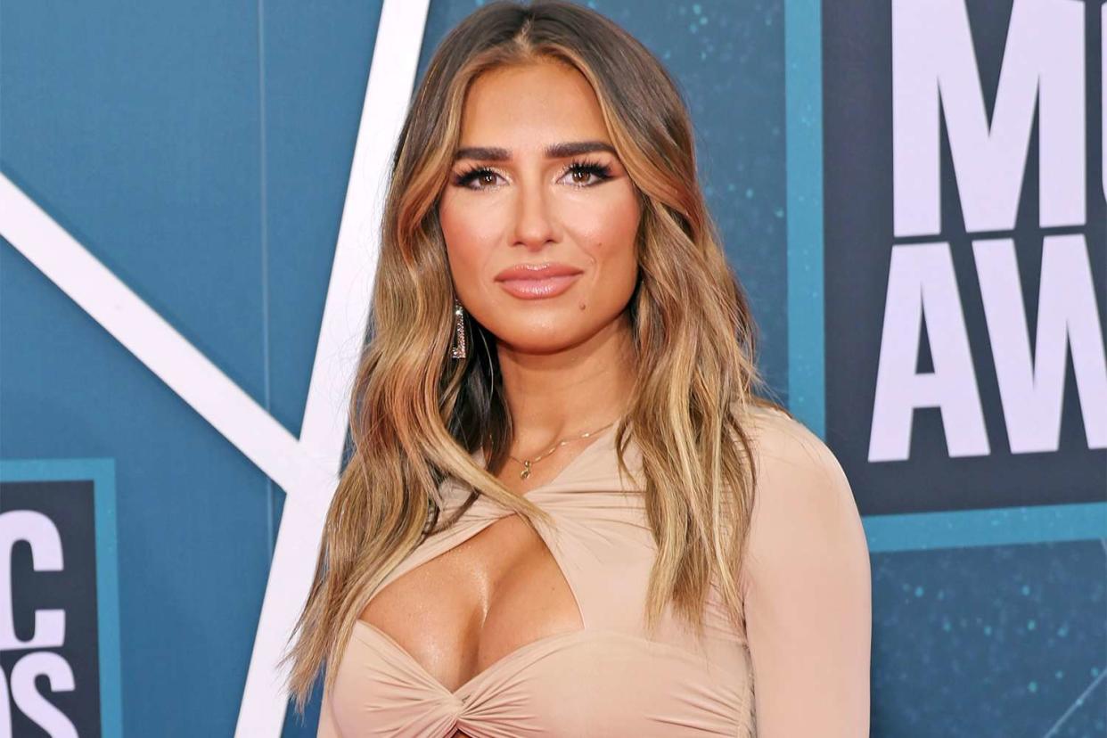 NASHVILLE, TENNESSEE - APRIL 11: Jessie James Decker attends the 2022 CMT Music Awards at Nashville Municipal Auditorium on April 11, 2022 in Nashville, Tennessee. (Photo by Mike Coppola/Getty Images)