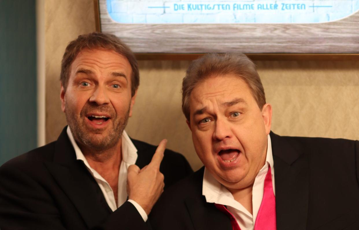 Oliver Kalkofe (rechts) und Peter Rütten gehören zu den größten Liebhabern und zugleich strengsten Kritikern des hiesigen Fernsehens. (Bild: TELE 5)