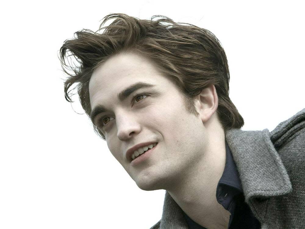 Robert Pattinson spielt in der Verfilmung der "Twilight"-Saga den Vampir Edward Cullen. (Bild: imago images / Prod.DB)