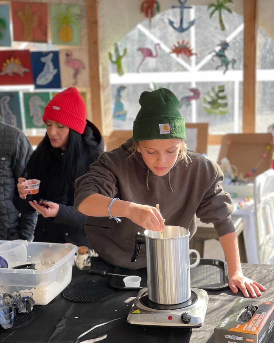 Developing Artist Collaboration offered a DIY craft station at its recent Sip and Shop event in Dewey Beach.