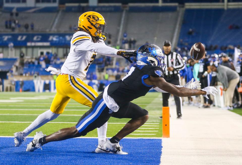 Kentucky Wildcats wide receiver Barion Brown (7) couldn't make this end zone catch as Missouri Tigers defensive back Kris Abrams Draine (7) defends in the fourth quarter. Dropped passes hurt the Cats. Oct. 14, 2023.