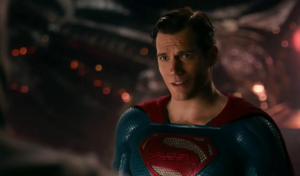 Superman speaking to Batman in Steppenwolf's fortress in "Justice League"