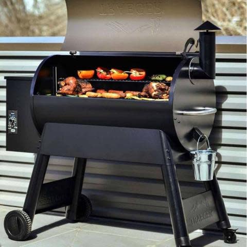 Traeger Gift Set For The Pellet Smoker Grill Enthusiast!