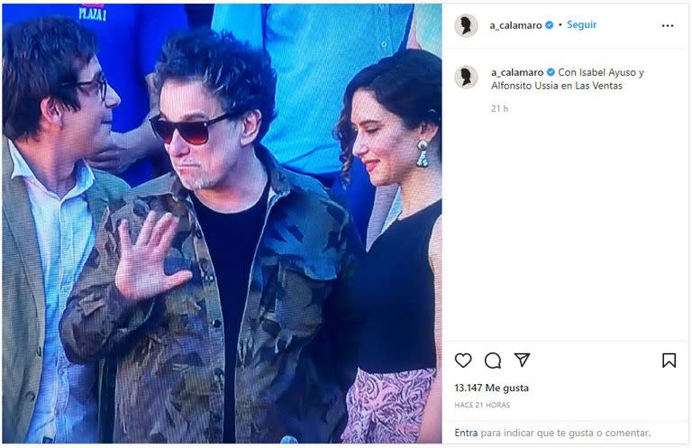 Andrés Calamaro con Isabel Ayuso y Alfonsito Ussia en Las Ventas, España (Foto: Instagram @a_calamaro)