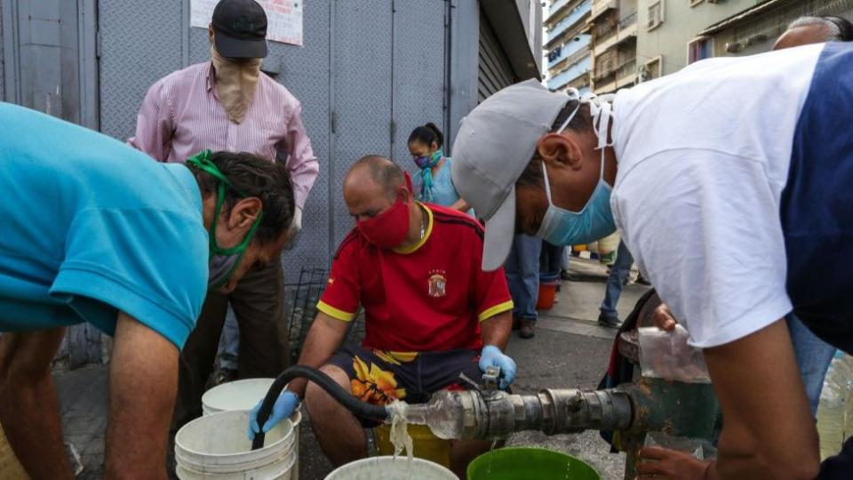 Bárcena pide que se retiren, al menos temporalmente, las sanciones a Cuba y Venezuela para que estos países puedan capear la crisis de la Covid-19.