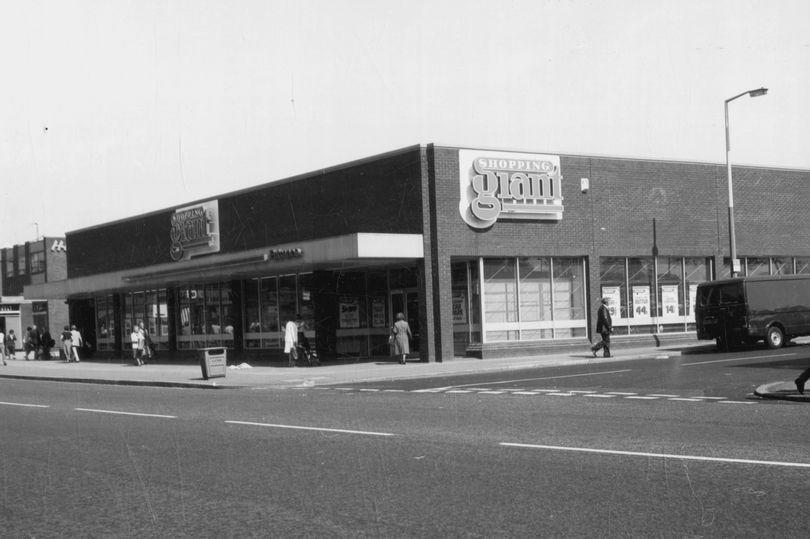 Shops, Shopping Giant, Cheetham Hill Road, Manchester, in 1982