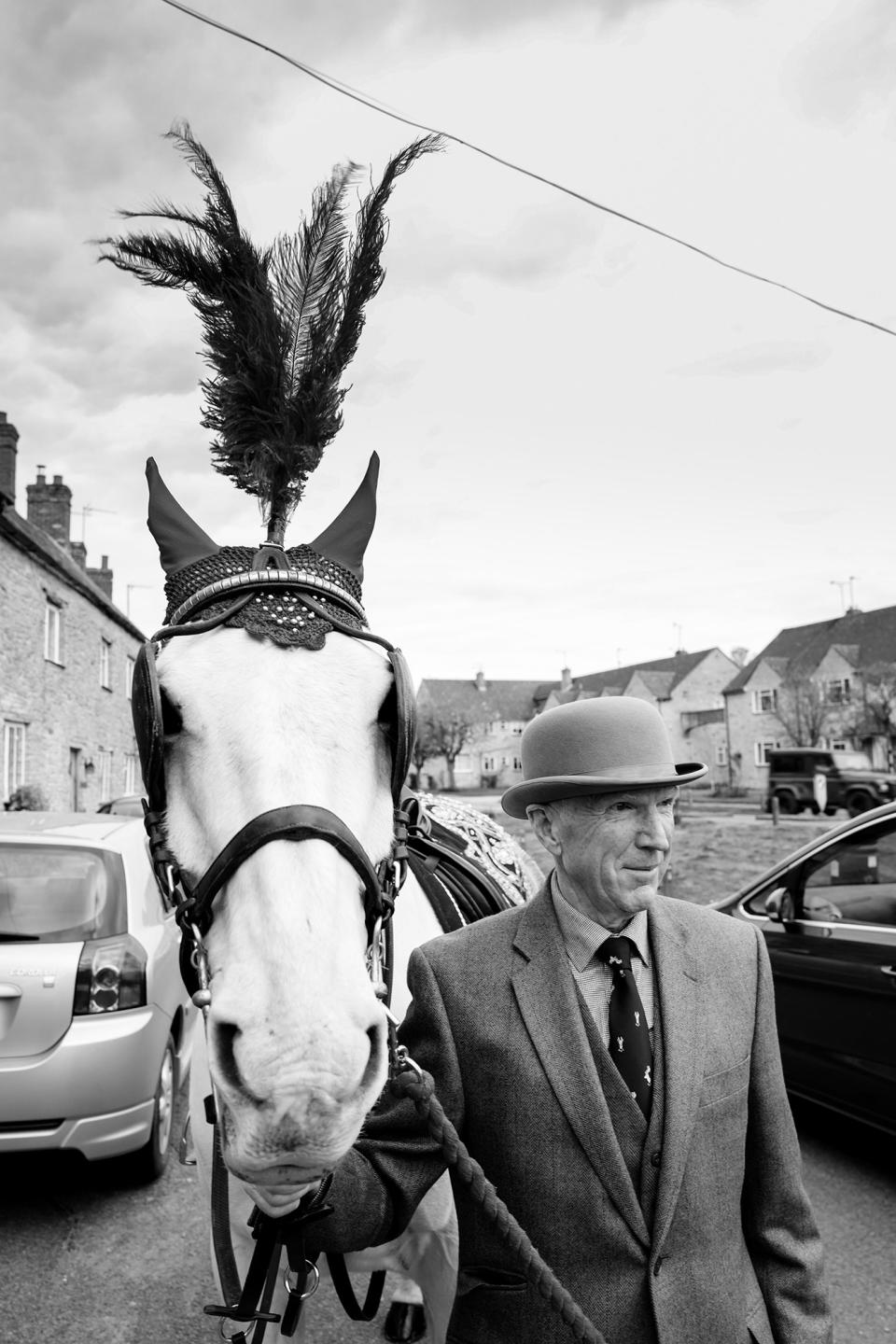 The horse is ready! Steadfastly guided by Simon (who looked pretty dapper himself).