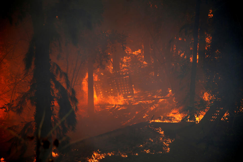 Massive wildfires tear across Israel