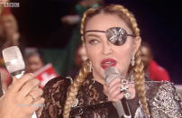 Madonna est une grande adepte de l’astrologie, de la voyance, et de la méditation, des croyances qu’elle cultive avec soin depuis les années 90 et dont elle ne se cache pas du tout.