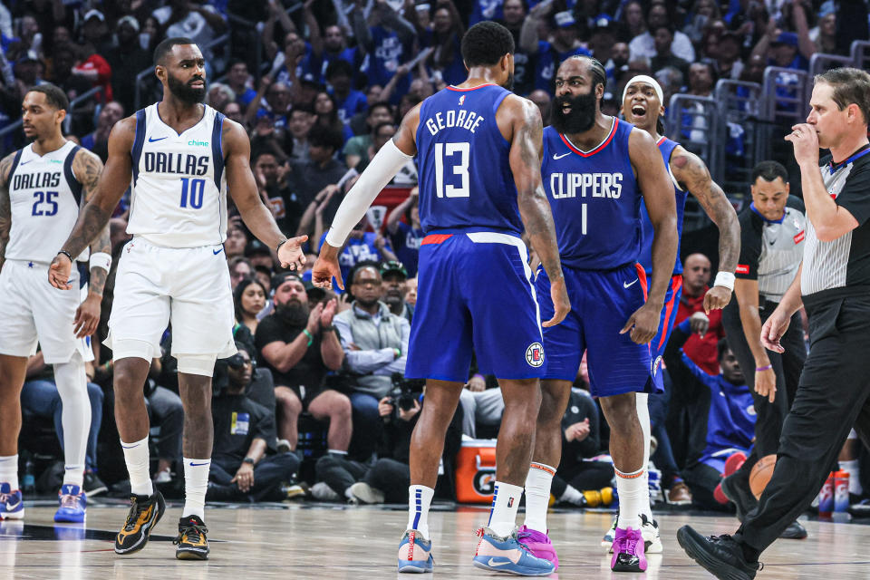 Clippers mieli dominującą pierwszą połowę i zwyciężyli w pierwszym meczu z Mavericks.  (Robert Gauthier/Los Angeles Times za pośrednictwem Getty Images)