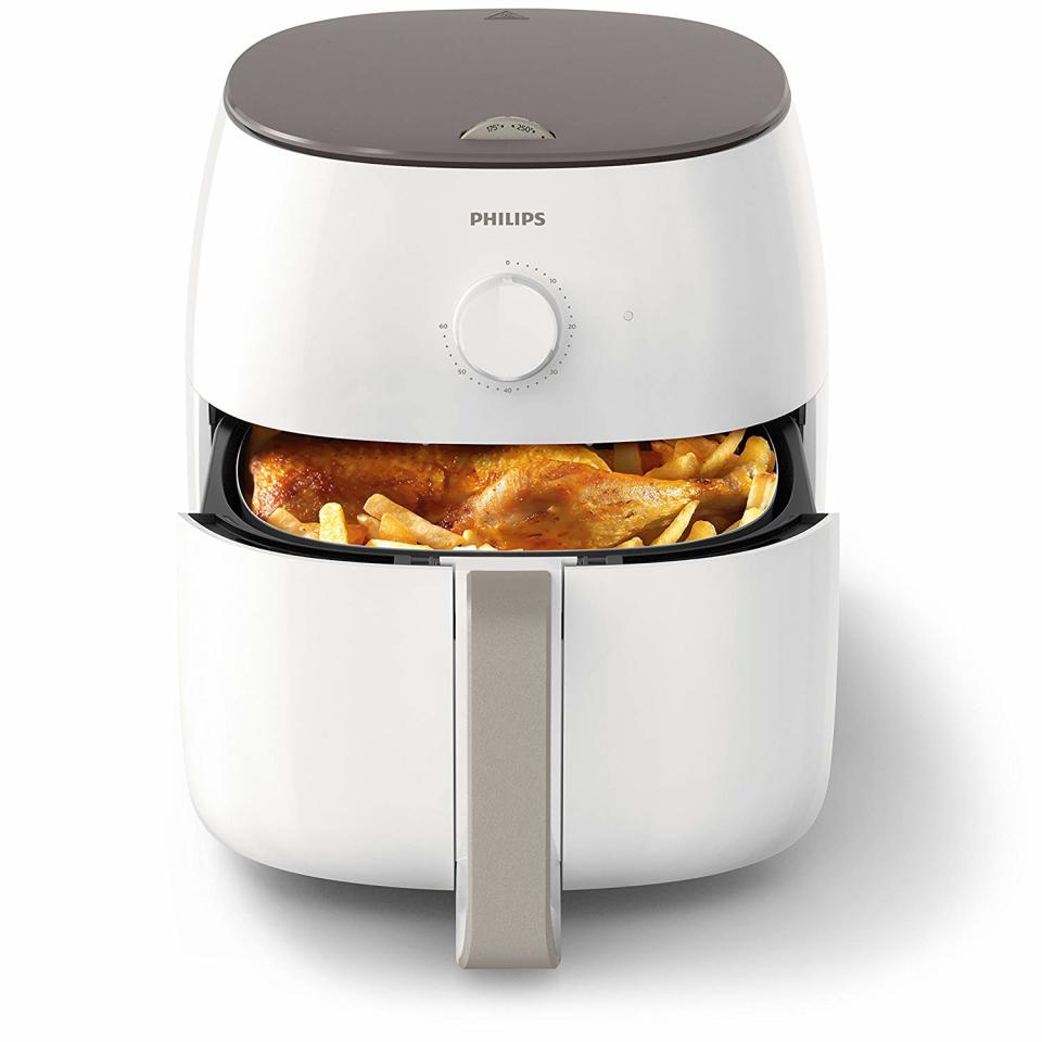 Philips Twin TurboStar Technology XXL Airfryer with Fat Reducer (Photo: Amazon)