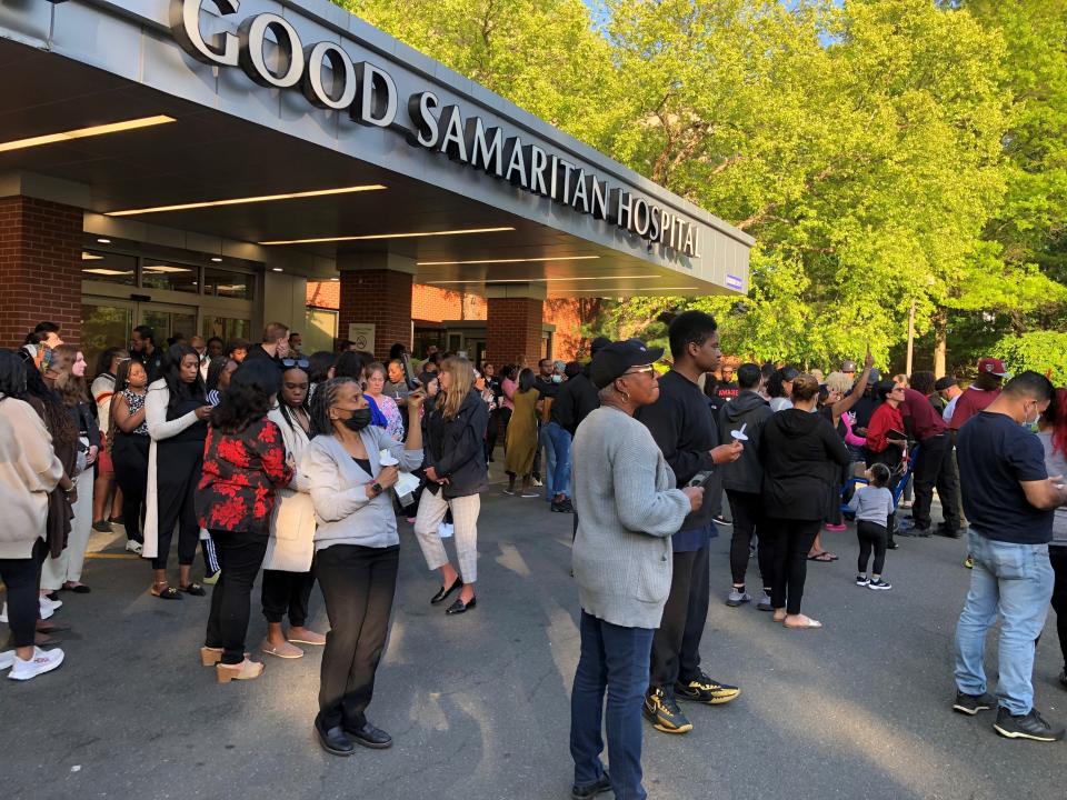 More than 100 gathered outside Good Samaritan Hospital in Suffern on the evening of May 25, 2023, to honor Vershawn London during a LiveOnNY flag-raising ceremony in his honor.