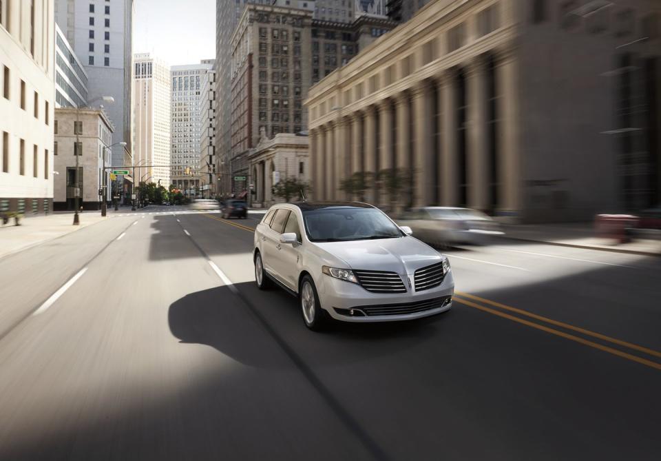 <p>2017 Lincoln MKT</p>