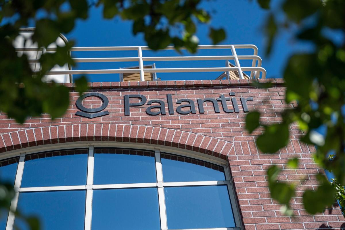 Palantir Wins $250 Million AI Deal With US Defense Department