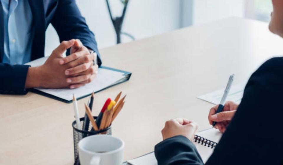 Hoja de vida para conseguir trabajo. Imagen: iStock