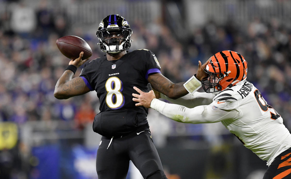 Sunday Night Football on NBC - Joe Burrow vs. Lamar Jackson on