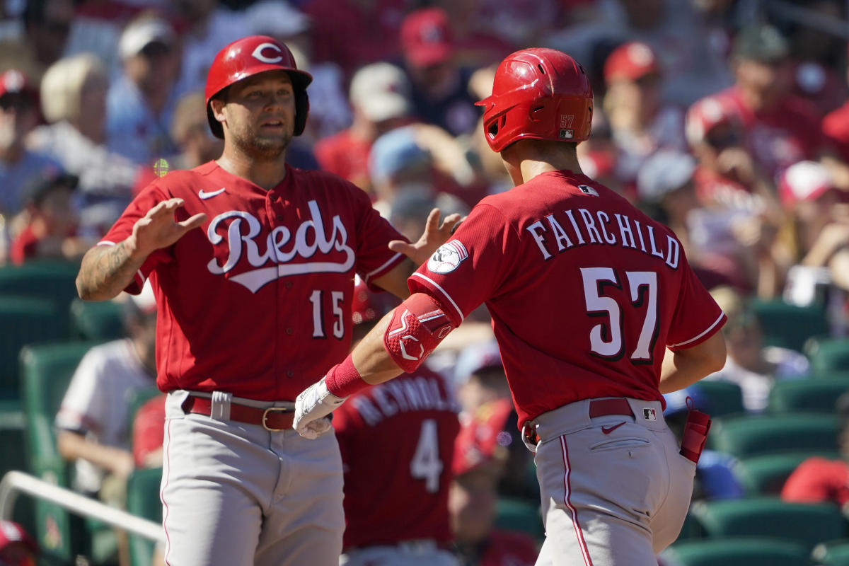 Reds shut down Cardinals and Albert Pujols in 3-0 win