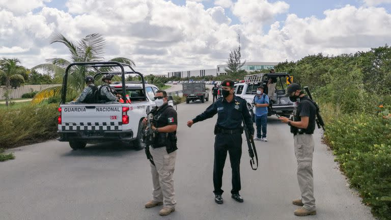 La Fiscalía General de México ha realizado desde noviembre de 2020 operativos en la zona de Isla Blanca. Sin embargo, la institución negó que cuente con información al respecto. Foto: Eric Galindo