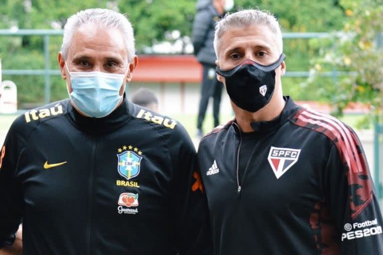 Hernán Crespo con Tité, entrenador de la selección de Brasil