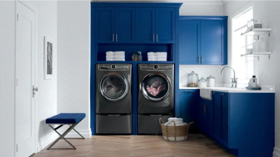 The best washer and dryer sets of 2020: Electrolux EFLS527UTT washer & EFME527UTT dryer.