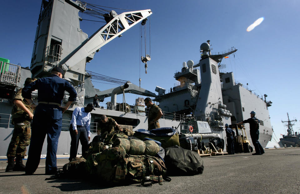 Militares estadounidenses trabajando en la base naval de Rota. (Foto: Jose Luis Roca / AFP / Getty Images).