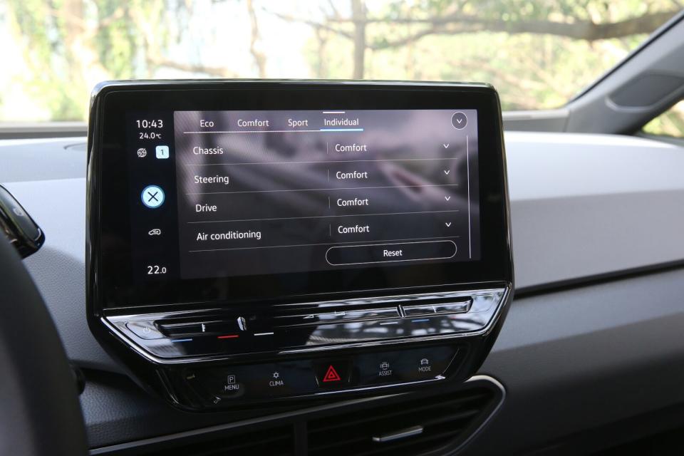 ID.3同樣具備多種行車模式選擇，Individual模式下的Chassis底盤選項則需選用DCC電子避震才有作用。