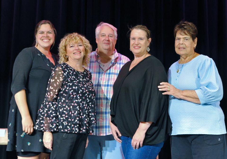 JM Productions of Quincy Executive Director John McDonald, center, joins the cast of "Hey Old Friends." From left, Music Director Sarah Troxler, of Plymouth; Ann Kenneally-Ryan, of Quincy; Jennifer Fahey, of Dorchester; and Sheila Fahey, of Dorchester, Thursday, Sept. 15, 2022.
