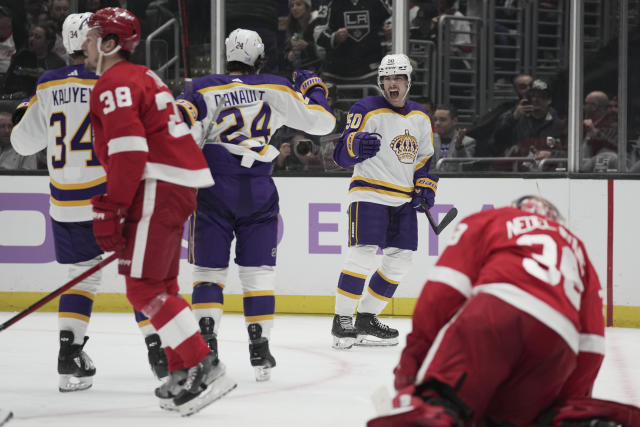 Grundstrom scores just 9 seconds in, Kings top Red Wings 4-3 – The