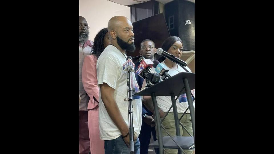 Nigel Johnson, uncle to Tyrea Pryor’s son, speaks at the Justice and Dignity Center press conference Thursday announcing a million dollar lawsuit against two Independence police officers and the city of Independence for the death of 39-year-old Tyrea Pryor.