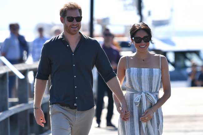 meghan-harry-beach