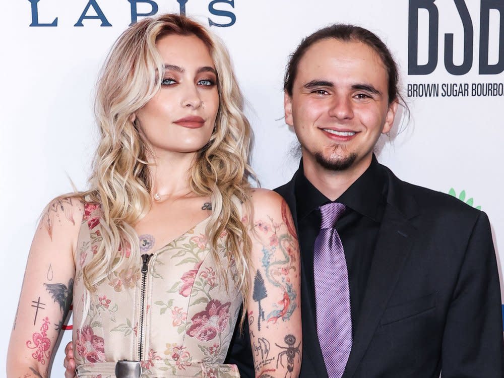 Paris und Prince Jackson bei der Gala der Harold and Carole Pump Foundation in Beverly Hills. (Bild: imago images/NurPhoto)