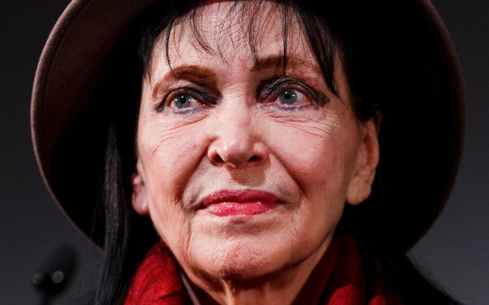 Sie war eine Ikone der Nouvelle-Vague und die Muse des Regisseurs Jean-Luc Godard: Wie die Agentur AFP unter Berufung auf ihren Agenten berichtete, erlag die französische Schauspiel-Legende Anna Karina am 14. Dezember einem Krebsleiden. Sie wurde 79 Jahre alt.