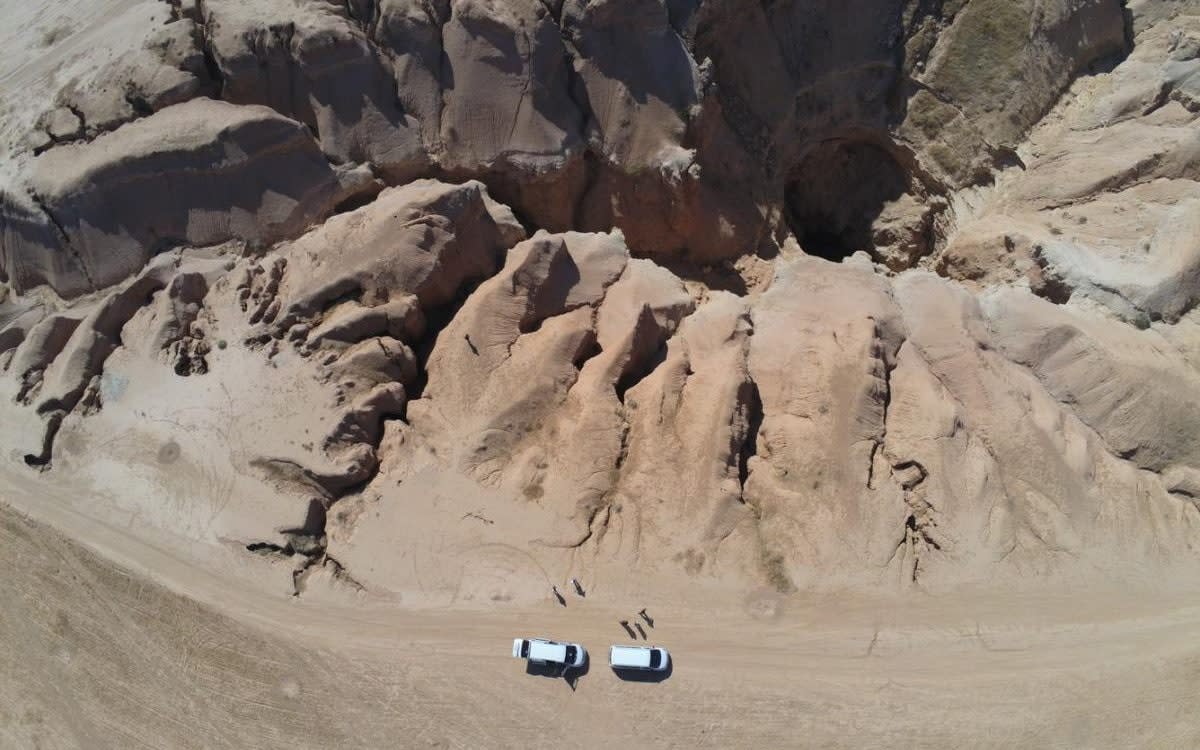 Aerial view of the al-Hota gorge in Syria - Human Rights Watch 2020