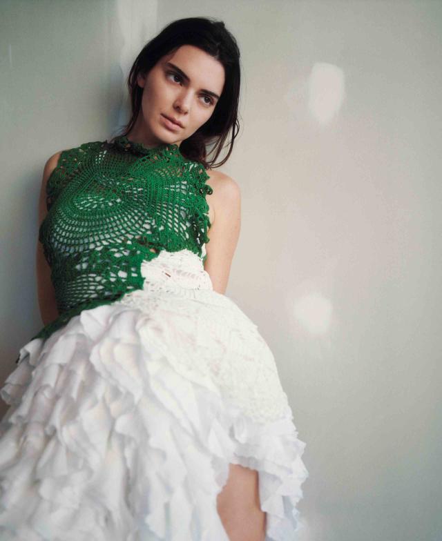 kendall jenner white lace dress