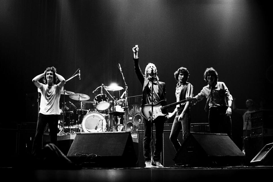 <p>Tom Petty and the Heartbreakers, November 1979, in Philadelphia. (Photo: AP) </p>