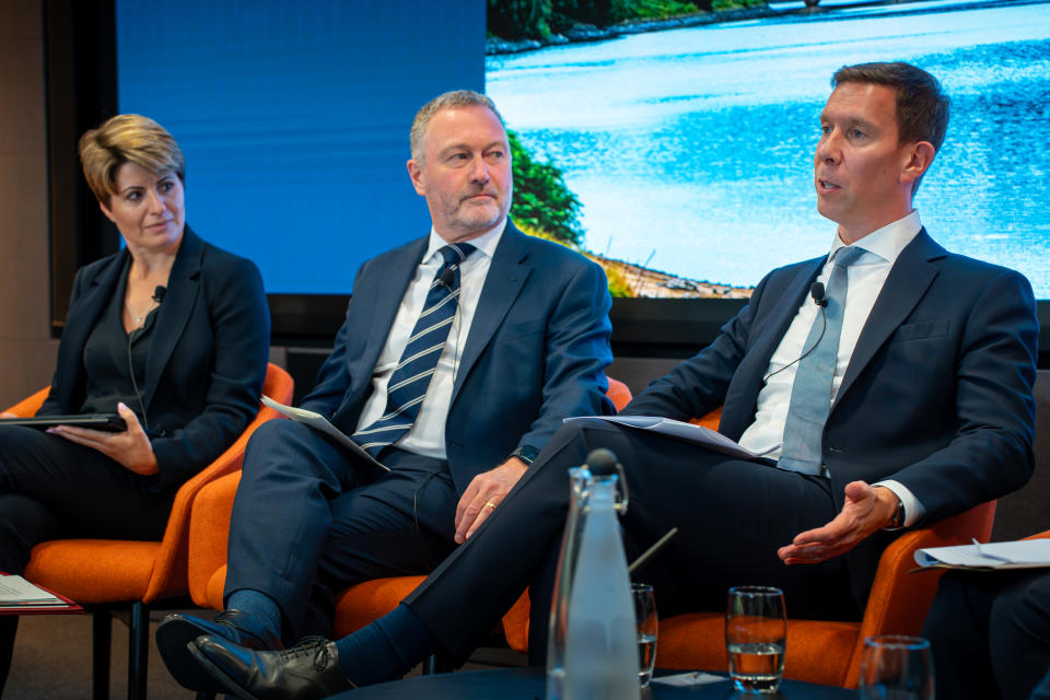 Minister for water and flooding Emma Hardy, left to right, Environment Secretary Steve Reed and Financial Secretary to the Treasury Lord Livermore attended the roundtable (Defra/PA)