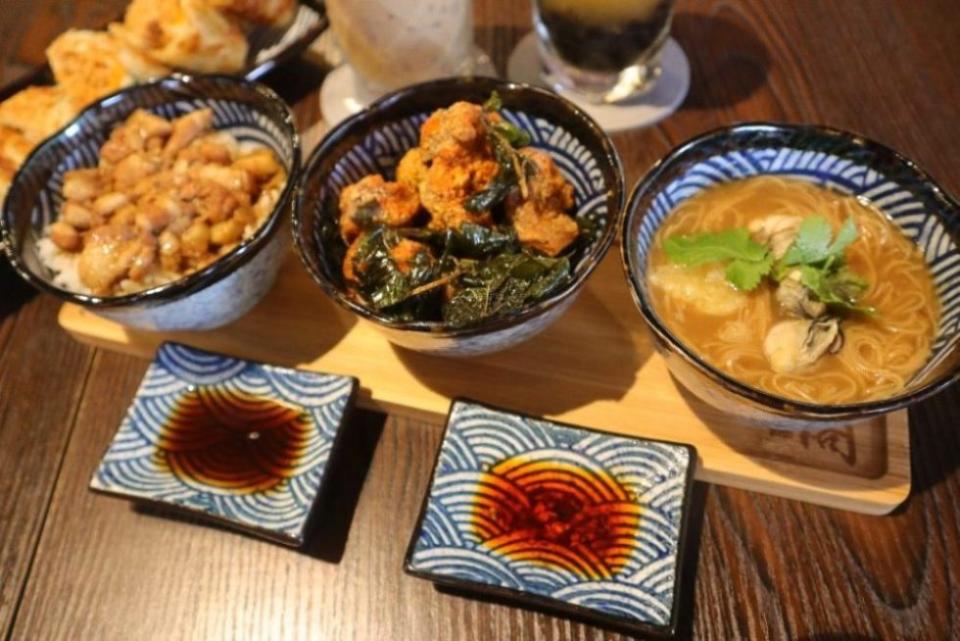 jyu gae - 3 bowls