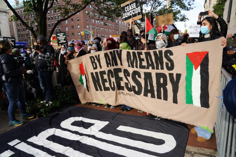 Un grupo de manifestantes se pronuncia a favor de los palestinos de Gaza en la Universidad de Columbia, en Nueva York, en noviembre de 2023 (Bryan R. Smith)