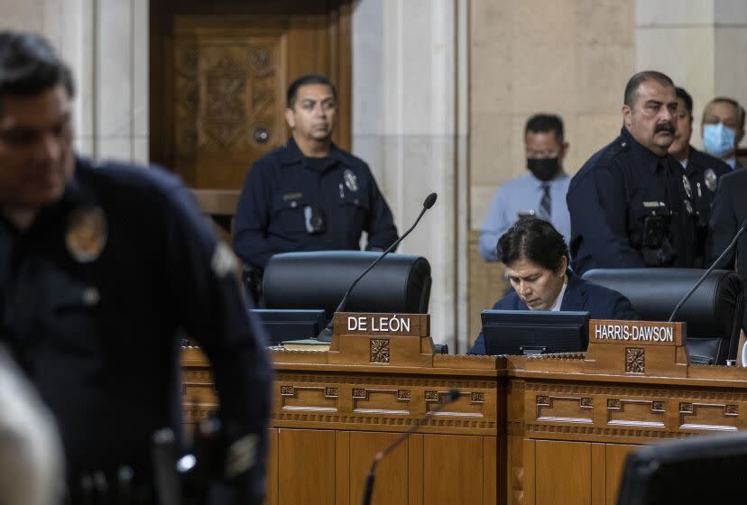 Los Angeles, CA - December 13, 2022: Embattled city councilman Kevin De Leon sits alone on the horseshoe at LA city council meeting on Tuesday, Dec. 13, 2022 in Los Angeles, CA. (Brian van der Brug / Los Angeles Times)